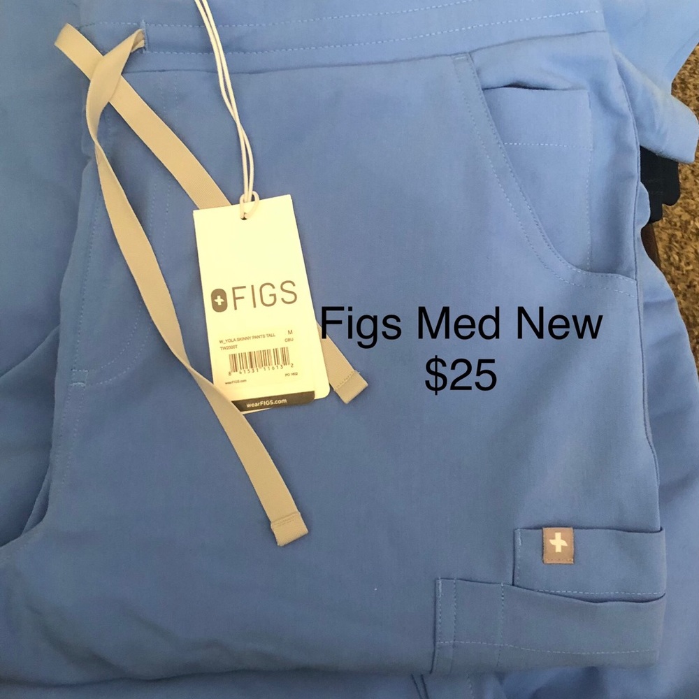 Figs scrubs top and bottom